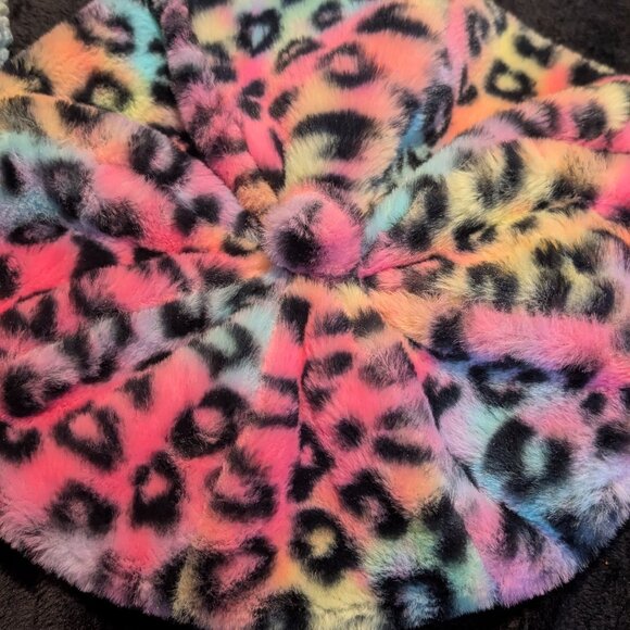 NWOT Set of 2 Colorful Rainbow Fuzzy Furry Berets - Picture 2 of 6